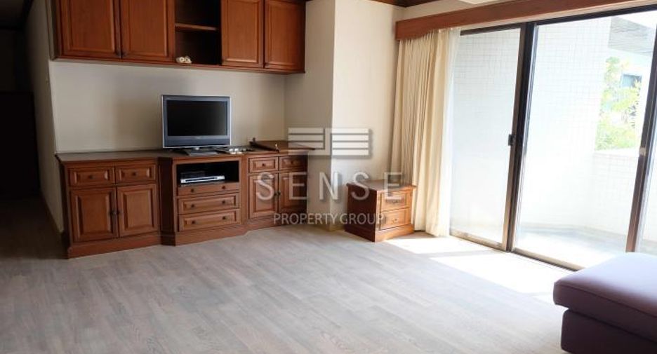 ขาย และ ให้เช่า 10 ห้องนอน บ้านเดี่ยว ใน คลองเตย, กรุงเทพฯ
