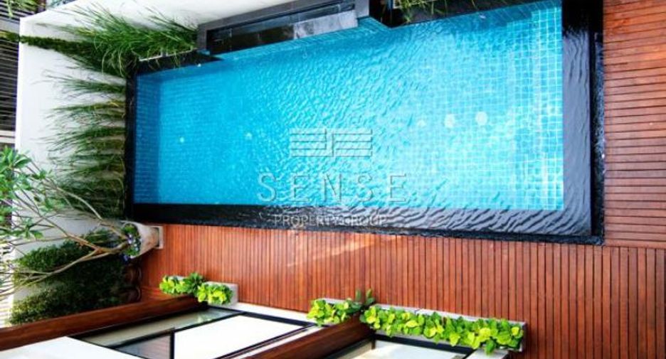 For rent 4 bedrooms house in Khlong Toei, Bangkok