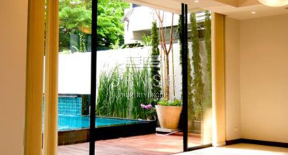 For rent 4 bedrooms house in Khlong Toei, Bangkok