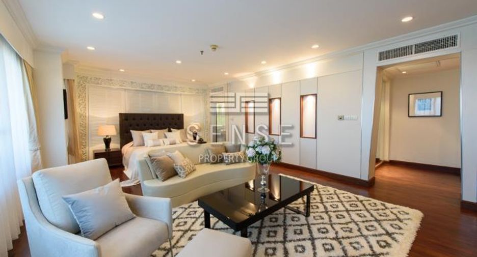 For rent 4 bedrooms condo in Khlong Toei, Bangkok