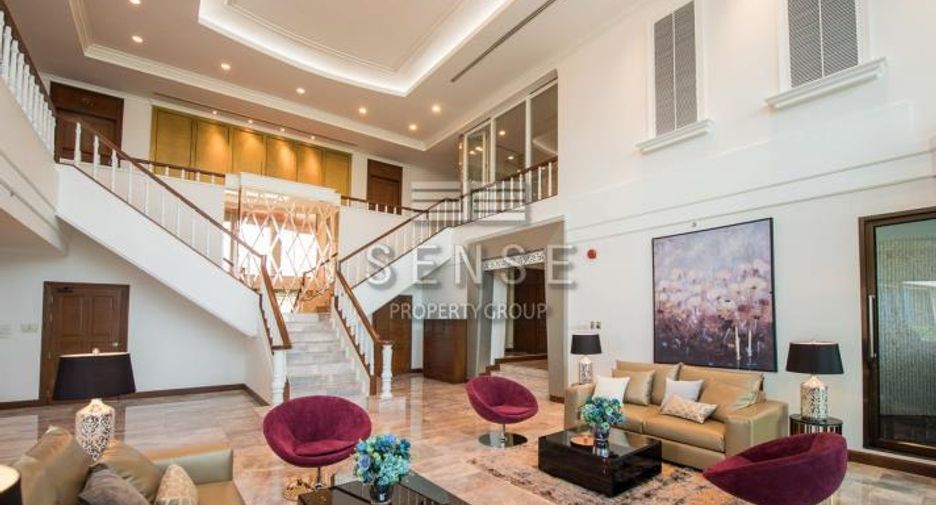 For rent 4 bedrooms condo in Khlong Toei, Bangkok