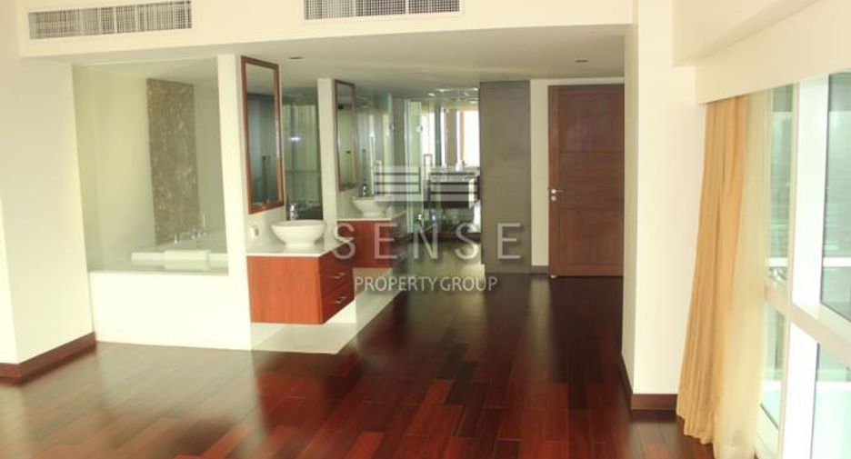 For rent and for sale 3 bedrooms condo in Khlong Toei, Bangkok