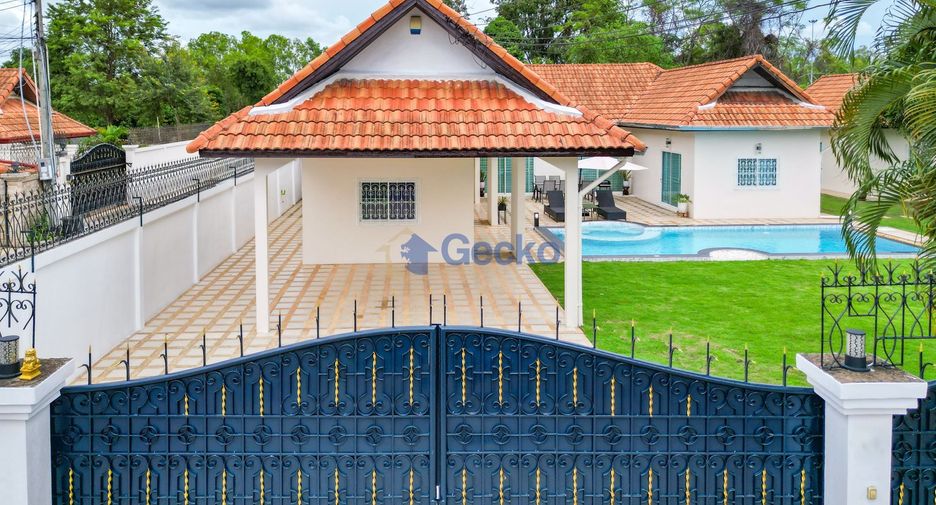 À louer et à vendre 5 chambres maison à Bang Lamung, Chonburi