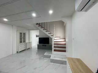 Casa adosada en alquiler de 4 habitaciones en Bang Lamung, Chonburi