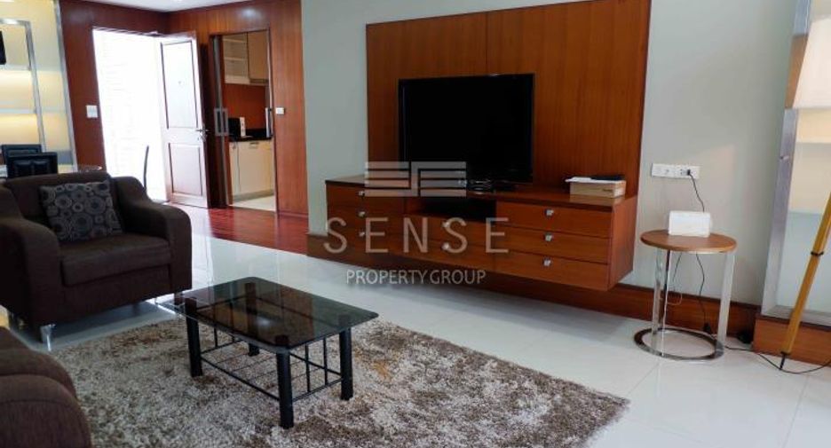 For rent 2 bedrooms condo in Pathum Wan, Bangkok
