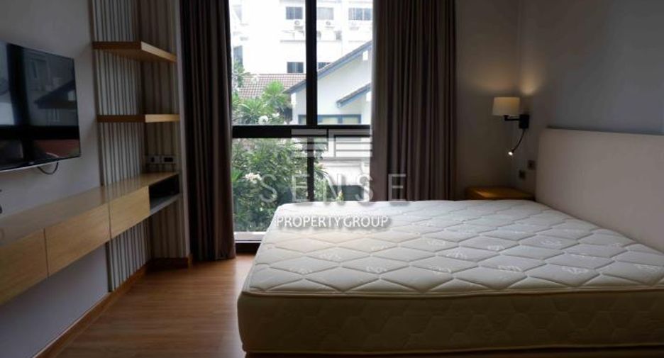 For rent 2 bedrooms condo in Khlong Toei, Bangkok