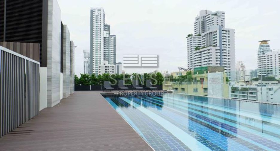 For rent 2 bedrooms condo in Khlong Toei, Bangkok