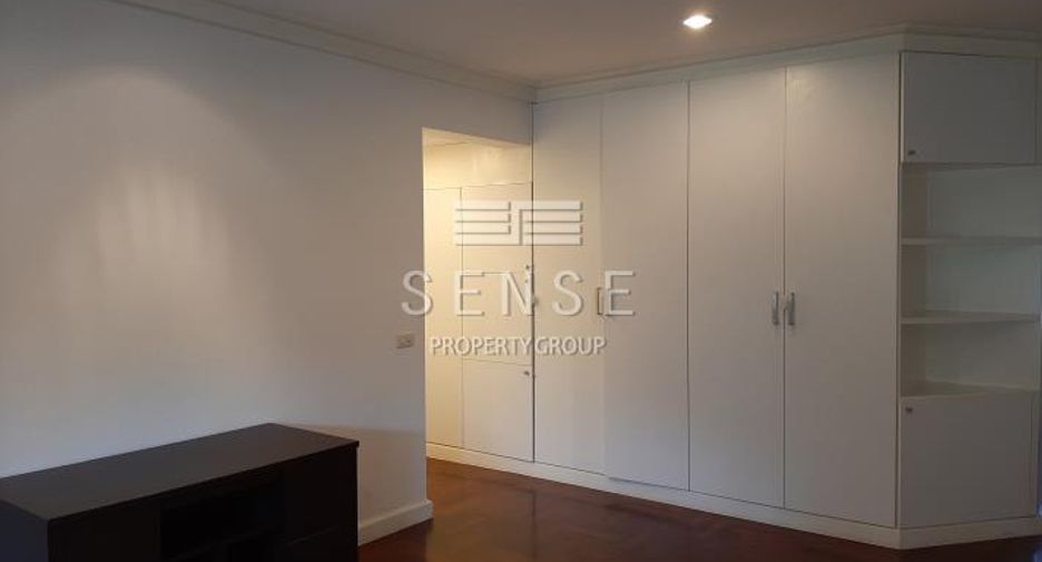 For rent 6 bedrooms house in Sathon, Bangkok