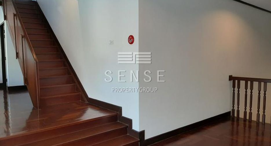 For rent 6 bedrooms house in Sathon, Bangkok