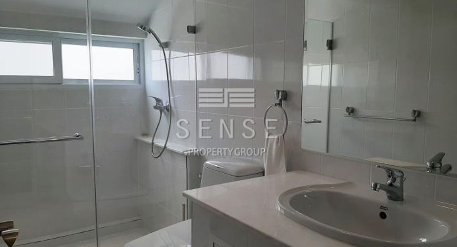 For rent 6 bedrooms house in Sathon, Bangkok