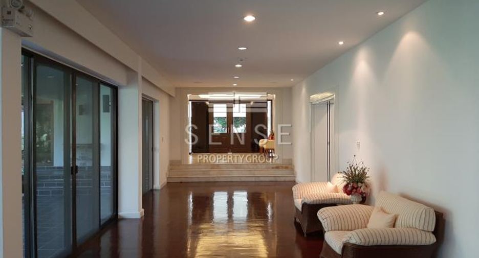 For rent 6 bedrooms house in Sathon, Bangkok
