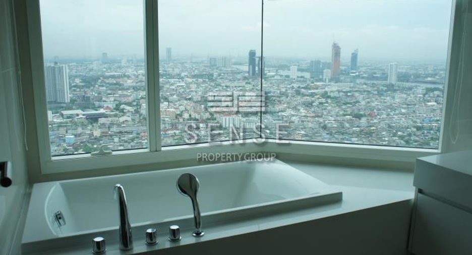 For rent 3 bedrooms condo in Bang Kho Laem, Bangkok