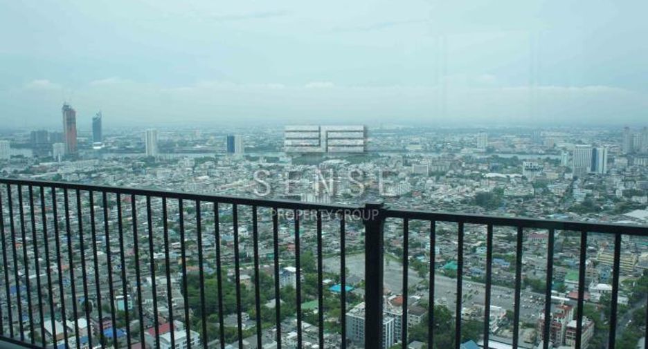 For rent 3 bedrooms condo in Bang Kho Laem, Bangkok