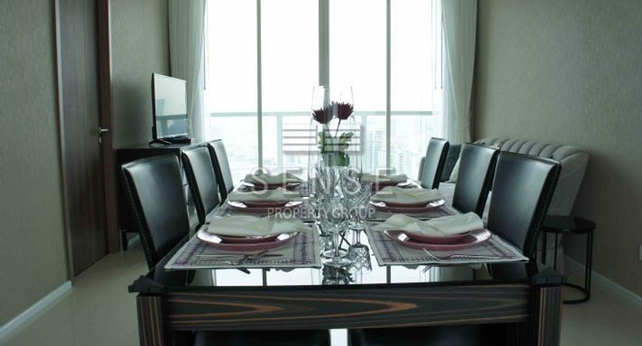 For rent 3 bedrooms condo in Bang Kho Laem, Bangkok