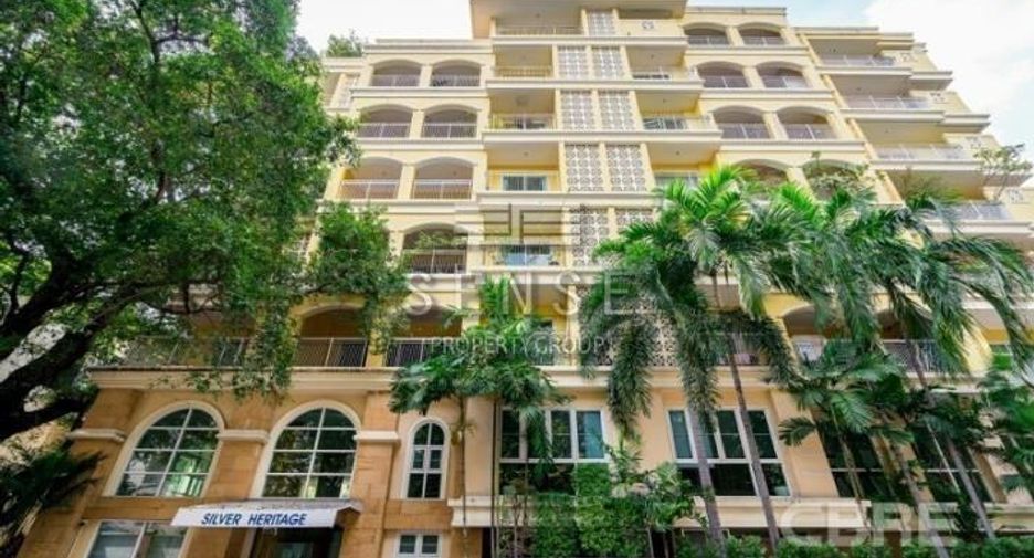 For sale 2 bedrooms condo in Khlong Toei, Bangkok