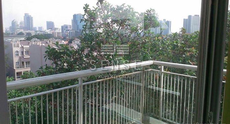 For sale 2 bedrooms condo in Khlong Toei, Bangkok