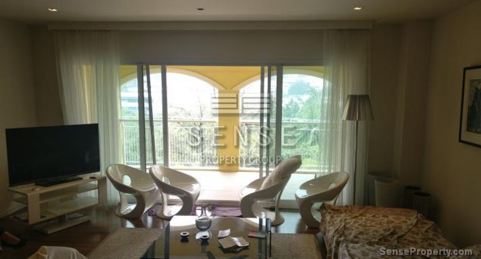 For sale 2 bedrooms condo in Khlong Toei, Bangkok