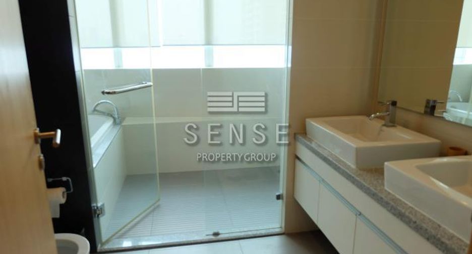 Condo en alquiler de 2 habitaciones en Khlong Toei, Bangkok