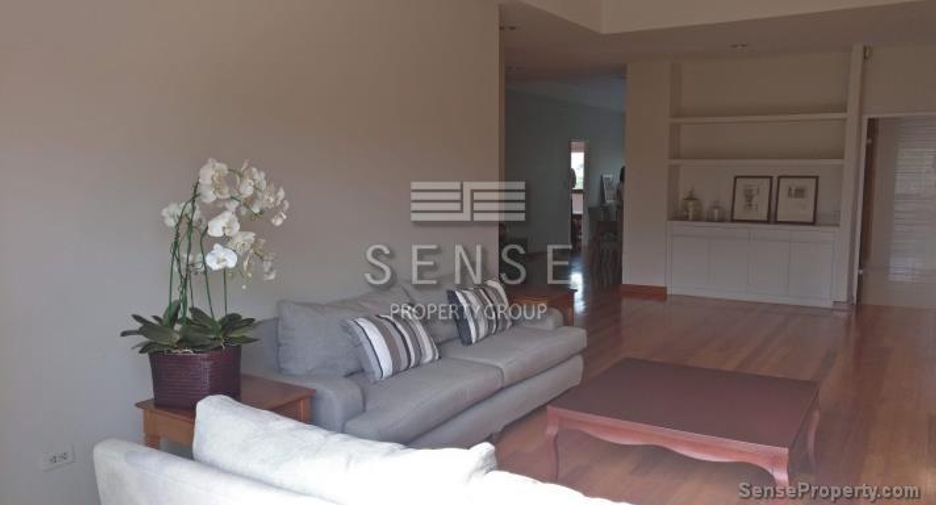 Condo en alquiler de 3 habitaciones en Watthana, Bangkok