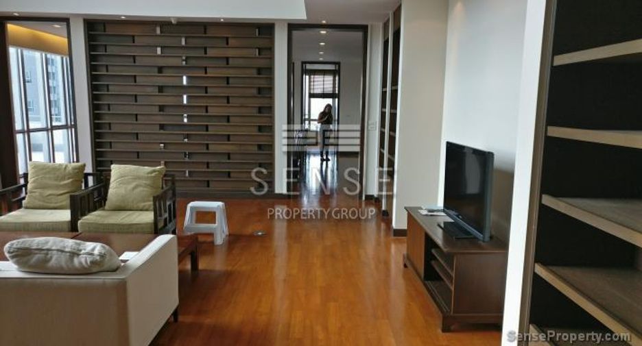 Condo en alquiler de 4 habitaciones en Watthana, Bangkok
