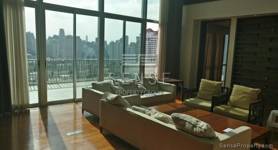 Condo en alquiler de 4 habitaciones en Watthana, Bangkok