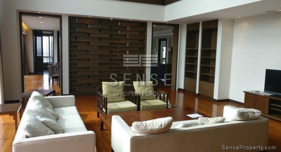 Condo en alquiler de 4 habitaciones en Watthana, Bangkok