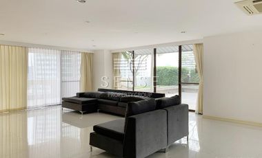 For rent 4 bedrooms condo in Khlong Toei, Bangkok