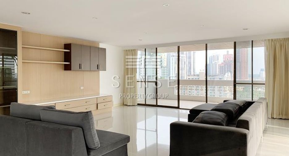 For rent 4 bedrooms condo in Khlong Toei, Bangkok