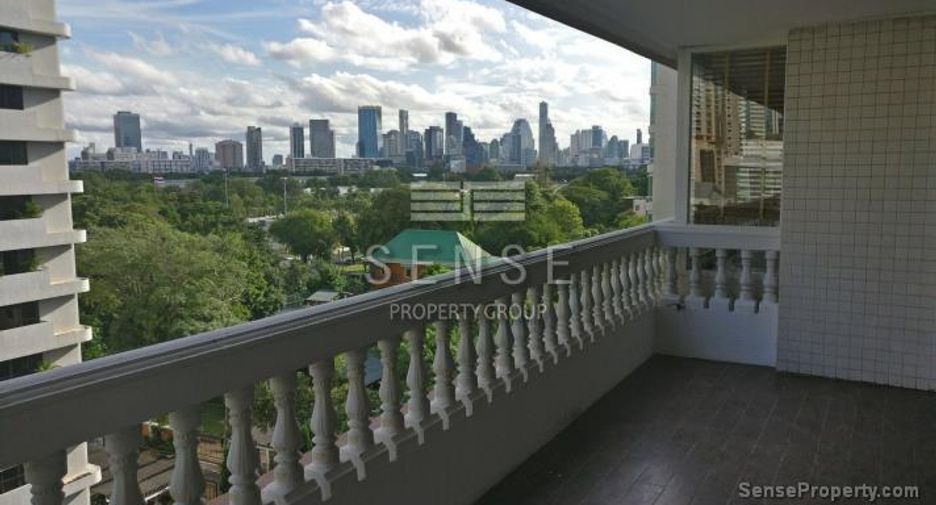 For rent 4 bedrooms condo in Khlong Toei, Bangkok