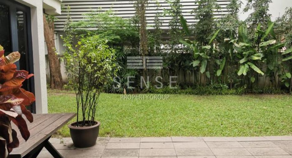 Haus zur Miete mit 3 Zimmer in Watthana, Bangkok