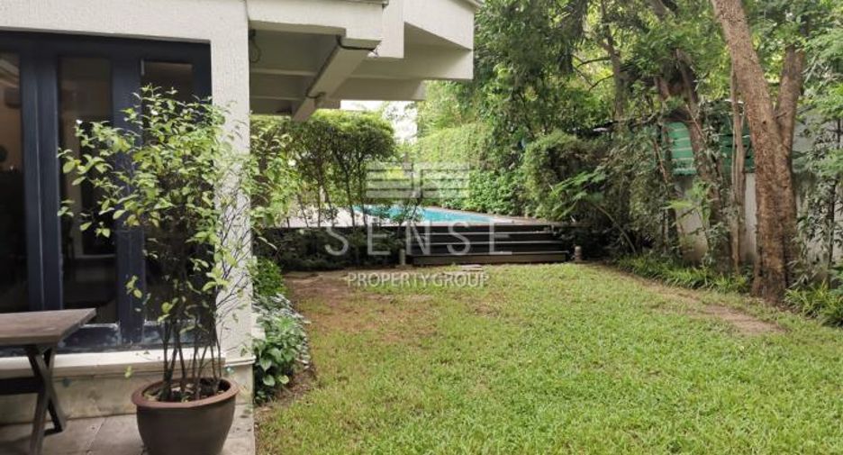 Haus zur Miete mit 3 Zimmer in Watthana, Bangkok