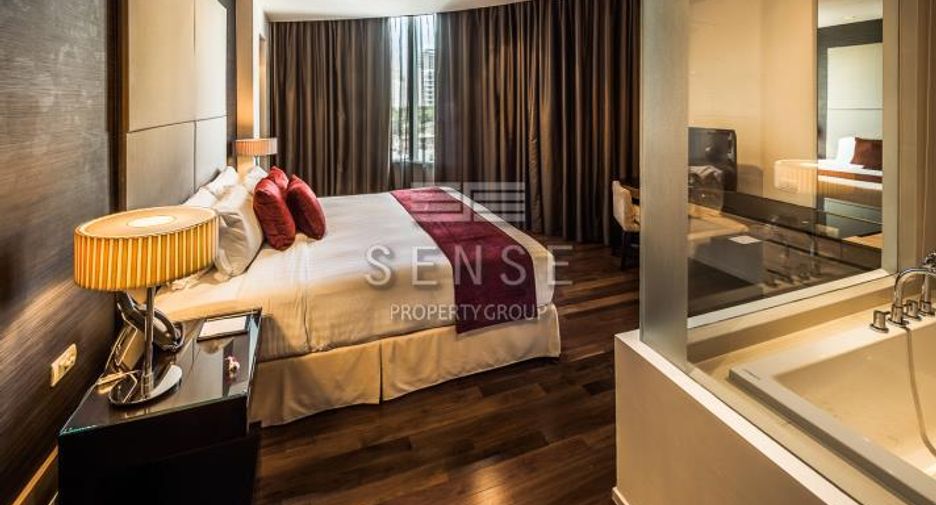 For rent 2 bedrooms condo in Watthana, Bangkok