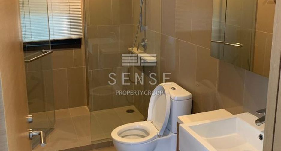 For rent 2 bedrooms condo in Pathum Wan, Bangkok