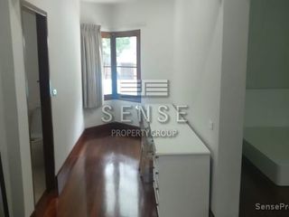 Haus zur Miete mit 4 Zimmer in Watthana, Bangkok