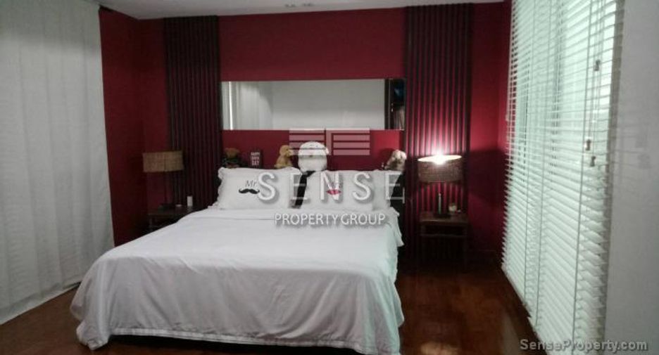 For rent 3 ベッドルーム townhouse in Watthana, Bangkok