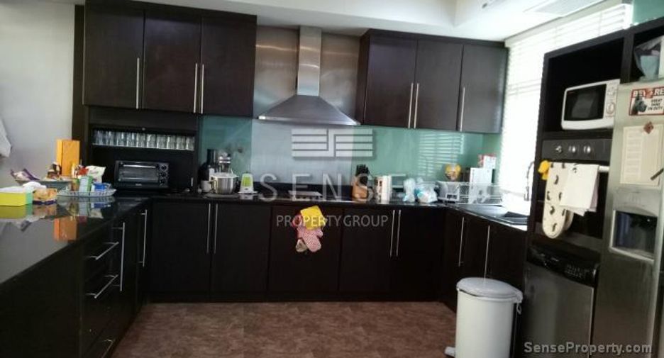 For rent 3 ベッドルーム townhouse in Watthana, Bangkok
