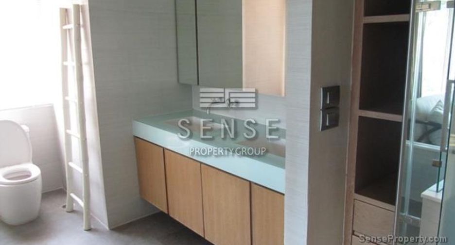 For sale 2 bedrooms condo in Watthana, Bangkok