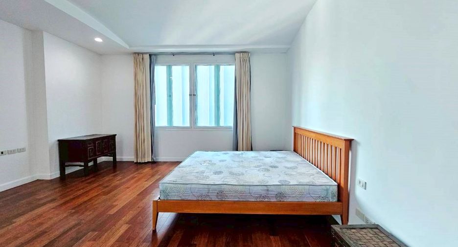 ให้เช่า 4 ห้องนอน คอนโด ใน วัฒนา, กรุงเทพฯ