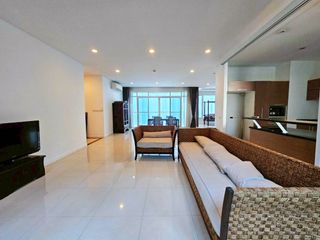 ให้เช่า 4 ห้องนอน คอนโด ใน วัฒนา, กรุงเทพฯ