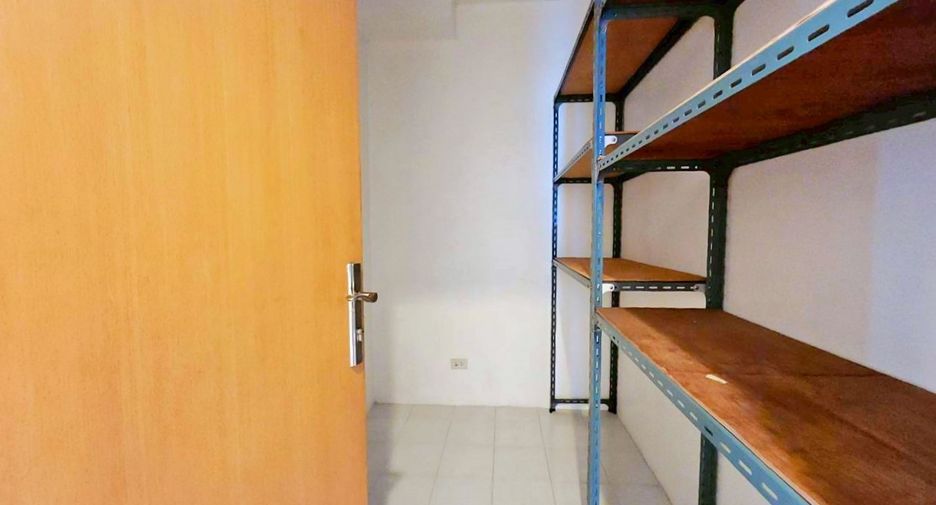 ให้เช่า 4 ห้องนอน คอนโด ใน วัฒนา, กรุงเทพฯ