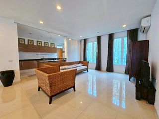 ให้เช่า 4 ห้องนอน คอนโด ใน วัฒนา, กรุงเทพฯ