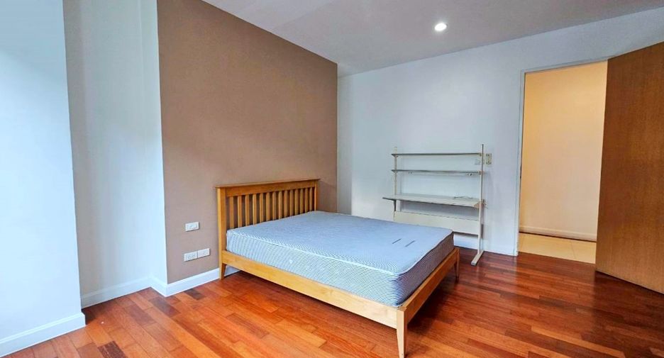 ให้เช่า 4 ห้องนอน คอนโด ใน วัฒนา, กรุงเทพฯ