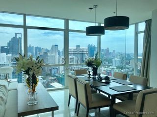 For rent 3 bedrooms condo in Pathum Wan, Bangkok