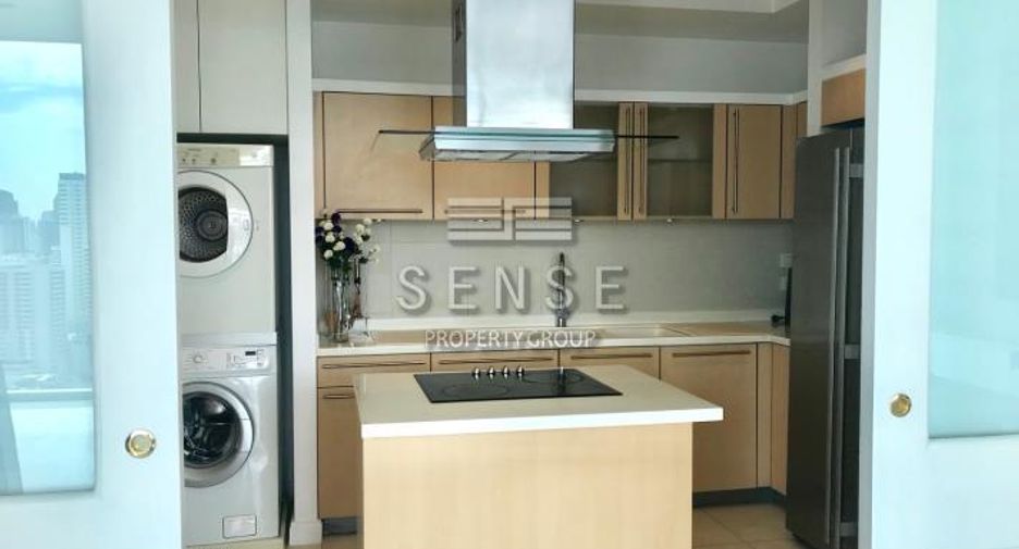 For rent 3 bedrooms condo in Pathum Wan, Bangkok