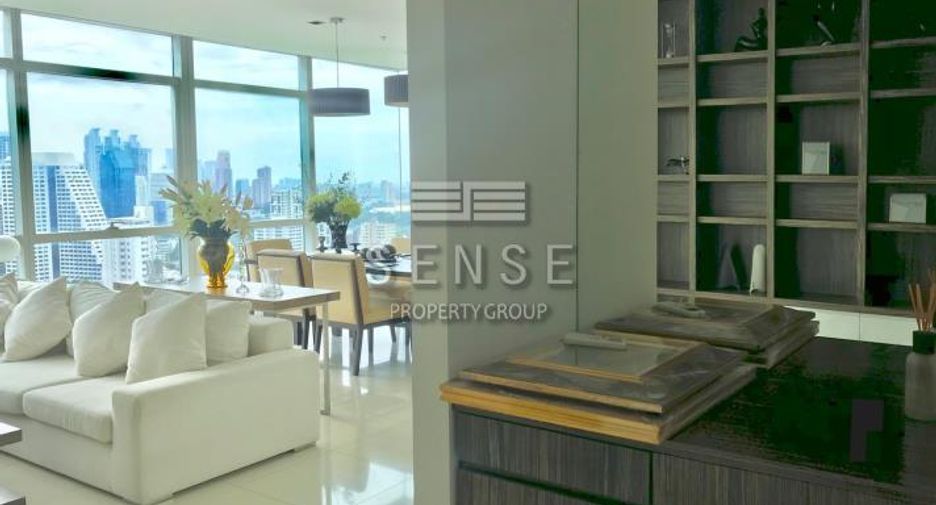 For rent 3 bedrooms condo in Pathum Wan, Bangkok