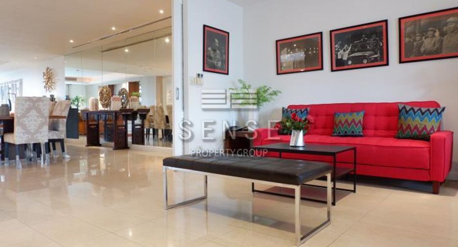 For sale and for rent 4 bedrooms condo in Watthana, Bangkok