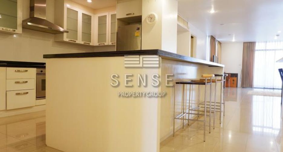 For rent 3 bedrooms condo in Watthana, Bangkok