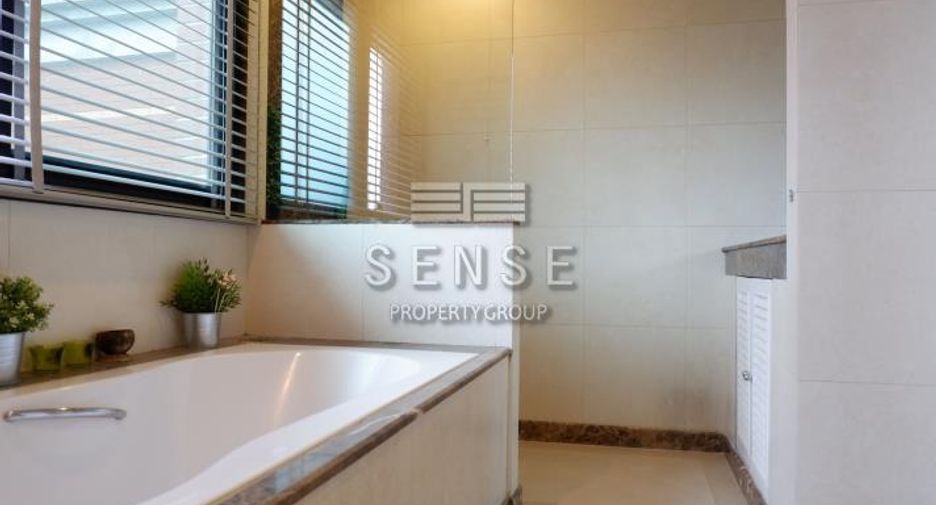 For rent 3 bedrooms condo in Watthana, Bangkok