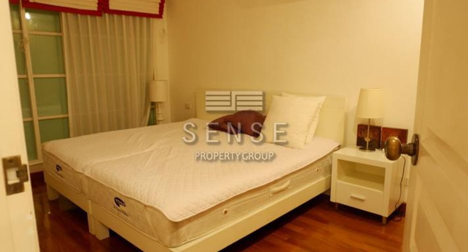 For rent 3 bedrooms condo in Watthana, Bangkok