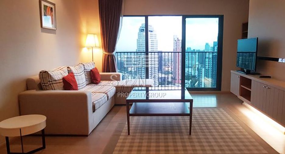 À louer 3 chambres condo à Khlong Toei, Bangkok